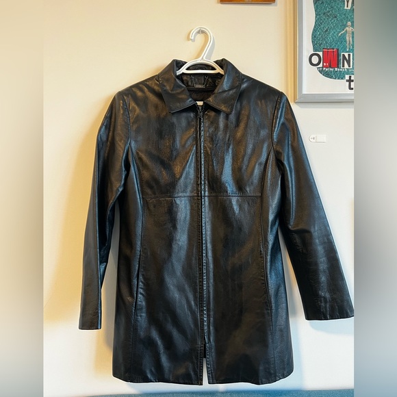 FLATTERING DANIER WOMEN’S GENUINE LEATHER JACKET with removable vest inside - Picture 2 of 9